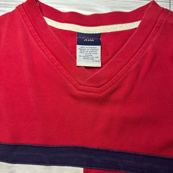 Vintage Red 90s Tommy Hilfiger Jeans Long Sleeve 100% Cotton V Neck Y2K Shirt - Picture 4 of 7